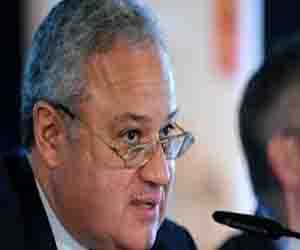   مصر اليوم - وزير السِّياحة يؤكِّد دعمه لأسرة الشّهيد سائق أتوبيس طابا